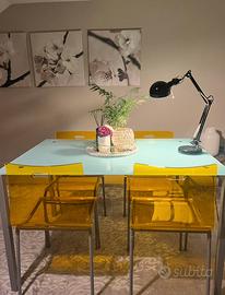 Tavolo in vetro allungabile