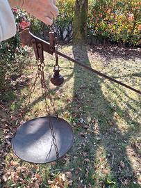 Antica bilancia a stadera.