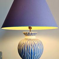 Lampada con base in ceramica