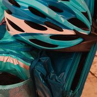 abbigliamento deliveroo  + casco + borsa portacibo