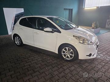 Peugeot 208 1.4 HDI 68CV NEOPATENTATI 