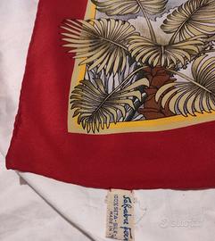 foulard Ferragamo 