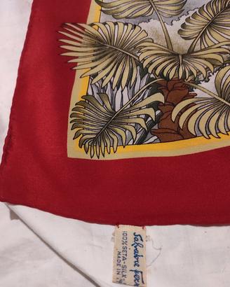 foulard Ferragamo 