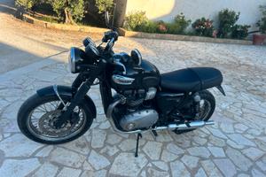 Triumph Bonnevile t100
