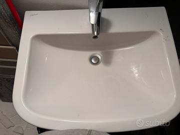 Lavandino a colonna Dolomite con miscelatore Grohe