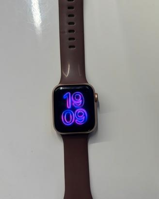 Apple Watch A2351 – 40 mm (GPS)