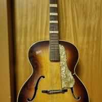 Chitarre vintage hofner Catania Sintetizzatore ecc
