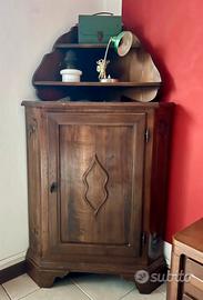 Angoliera ed alzatina in legno massiccio
