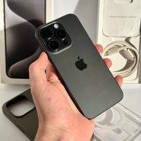 iPhone 15 Pro - Batteria 98%