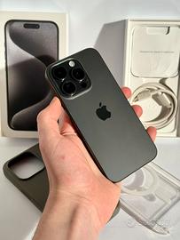 iPhone 15 Pro - Batteria 98%