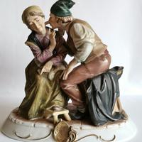 capodimonte "coppia di vecchietti che bisbigliano"