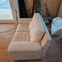 Divano PoltroneSofà 2 posti, comodo e funzio