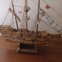 Veliero Artigianale in Legno