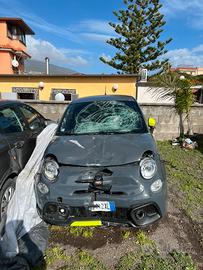 Fiat 500 Abarth sinistrata