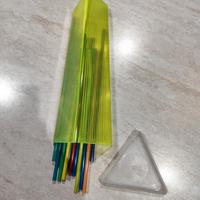 Porta cannucce in plastica colorata