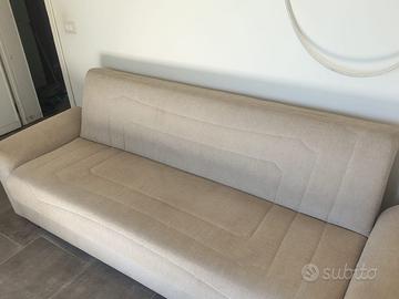 Divano 4 posti trasformabile in Letto
