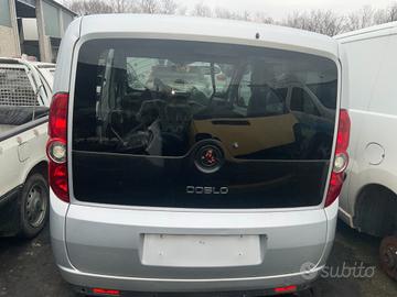 PORTELLONE POSTERIORE FIAT DOBLO 2016 Vetrato