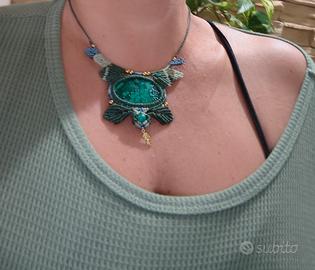 Collana in macrame con crisocolla malachite 