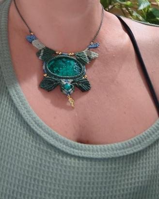 Collana in macrame con crisocolla malachite 