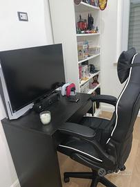 Monitor sedia scrivania e cassa