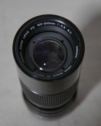 Canon FD 100-200mm f/5.6 S.C. + Custodia Rigida