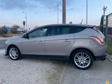 LANCIA DELTA  oro 120 cv