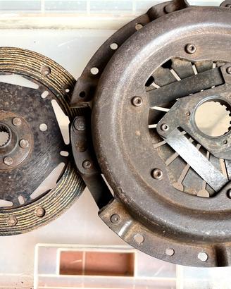 Frizione con disco Fiat 500 d’epoca