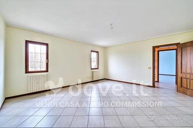 Casa indipendente Via Berenzi, 2, 46040, Casaloldo