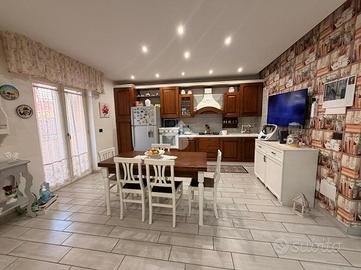 3 LOCALI A MUGNANO DI NAPOLI
