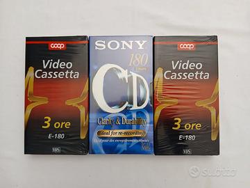VHS video cassette vergini