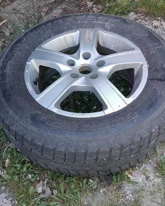 4 cerchi con gomme