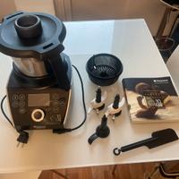 Robot 10 chef Ariston MC 057 AC0