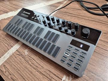 Donner B1 bass synth