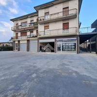 NEGOZIO A PESCHIERA DEL GARDA