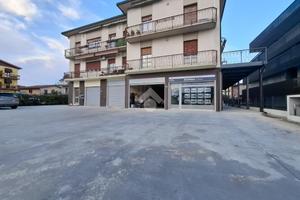 NEGOZIO A PESCHIERA DEL GARDA