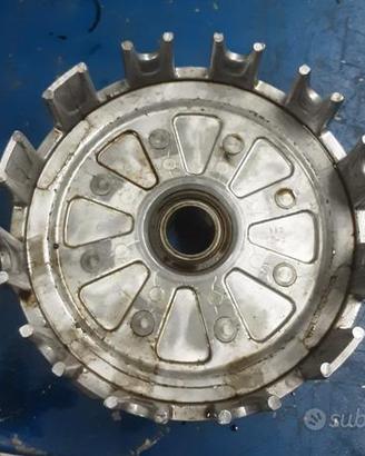 CAMPANA FRIZIONE SUZUKI GZ 250 99/07 usato