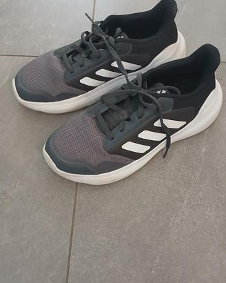 Scarpe da corsa ADIDAS taglia 38.5