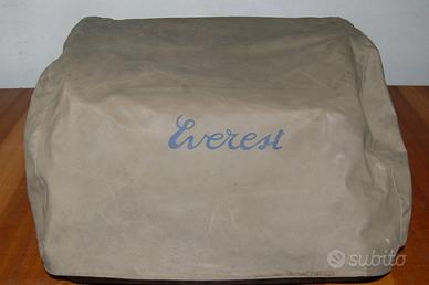 Macchina da scrivere d’epoca  marca “Everest”