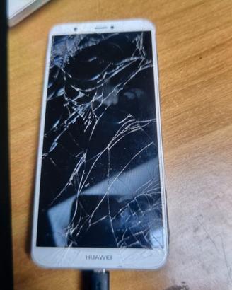 2492-Smartphone Huawei P Smart