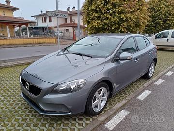 Volvo V40 D2 Geartronic Business
