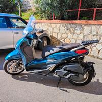 Piaggio Beverly 400