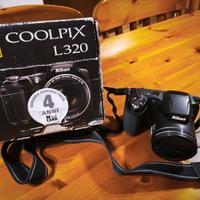 MACCHINA  FOTOGRAFICA  NIKON  COLPIX  L 320