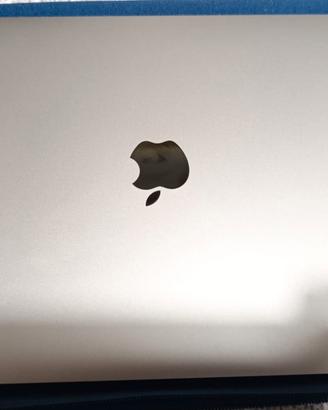 MacBook Air 13 pollici