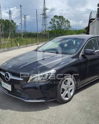 MERCEDES CLA 220 d S.W. Automatic Business