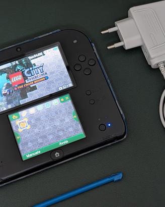 Nintendo 2DS + gioco ed accessori