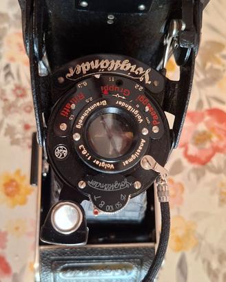 Macchina fotografica Voigtlander a soffietto