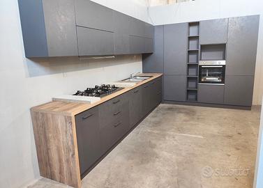 Cucina NUOVA modulabile con elettrodomestici