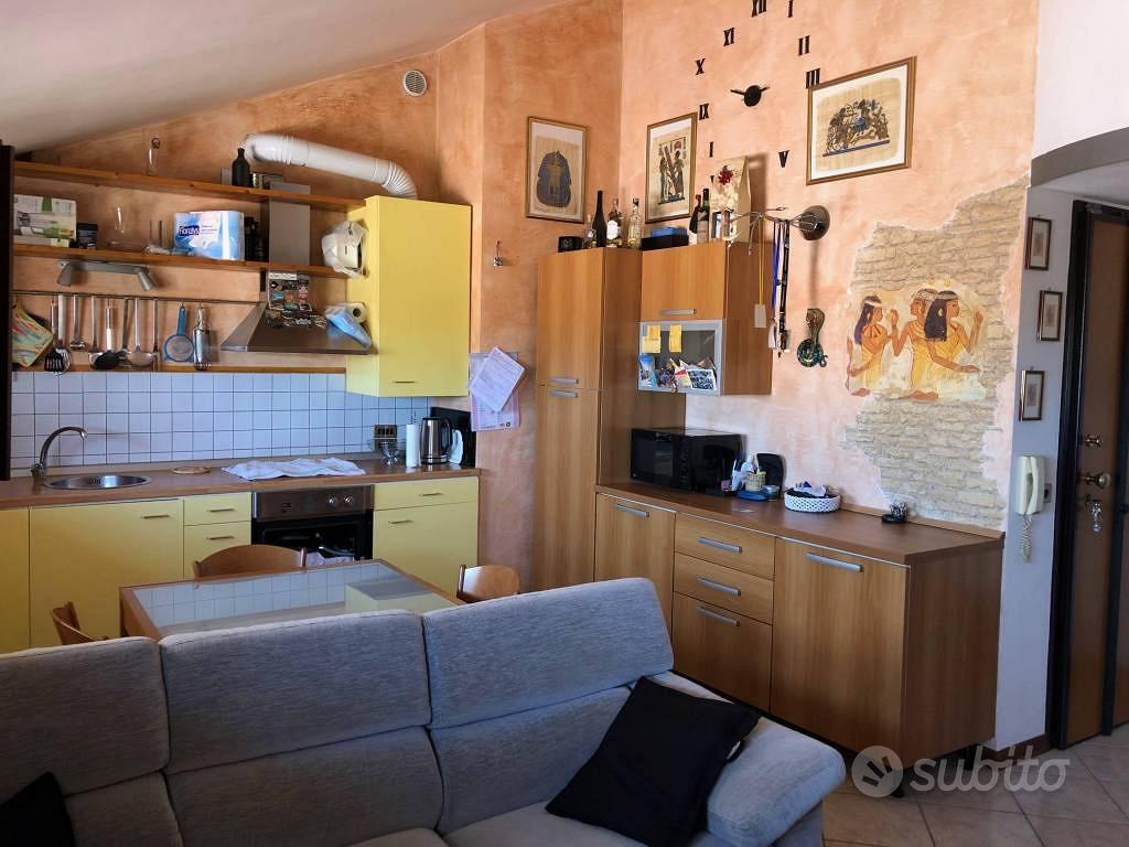 Appartamento di 80 m² con 3 locali e box auto a Oc - Vista 2