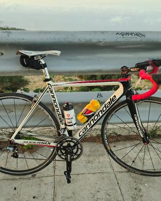 bici da strada cannondale supersix