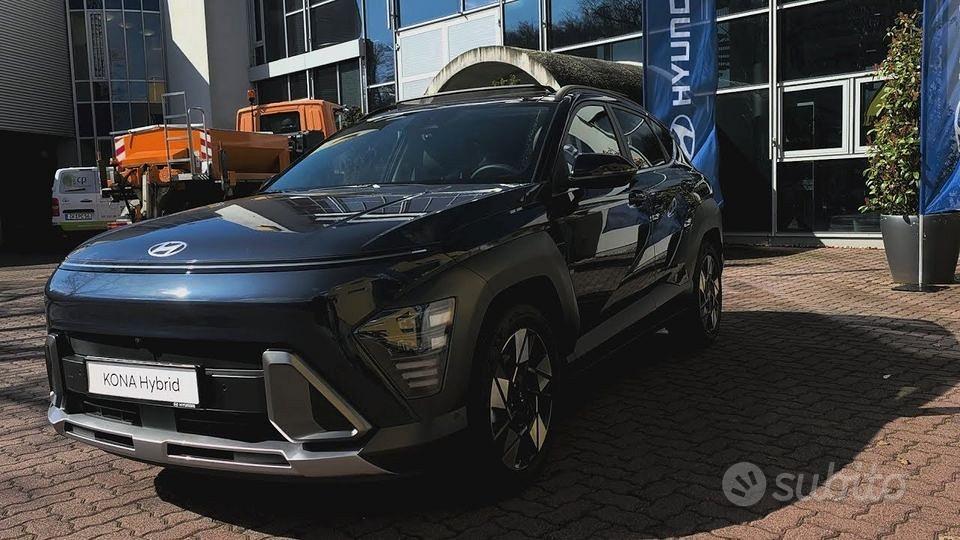 HYUNDAI Kona 2ªs. (2023-->) - 2023 - Auto In vendita a Napoli